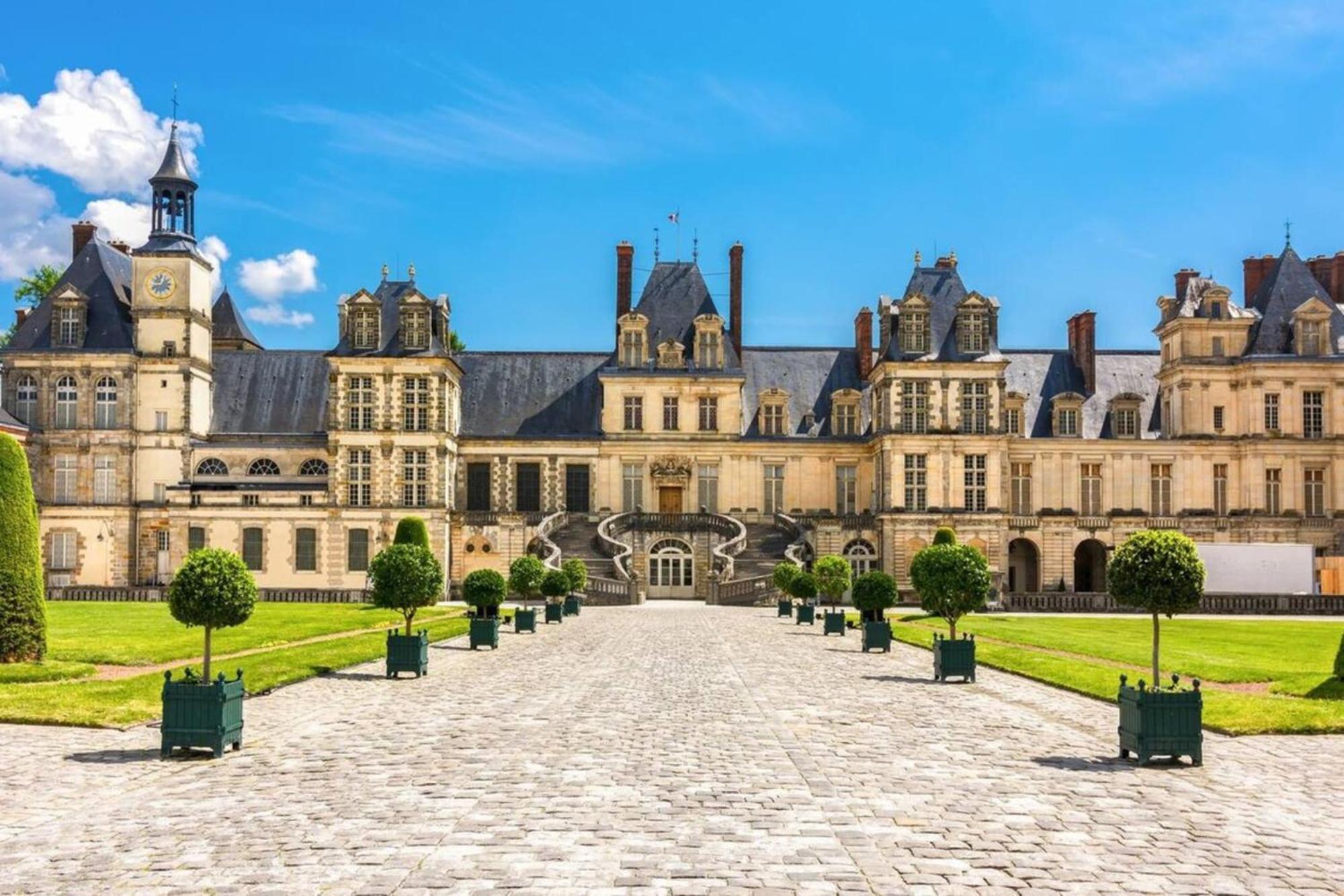 Fontainebleau - Chez Julienアパートメント エクステリア 写真